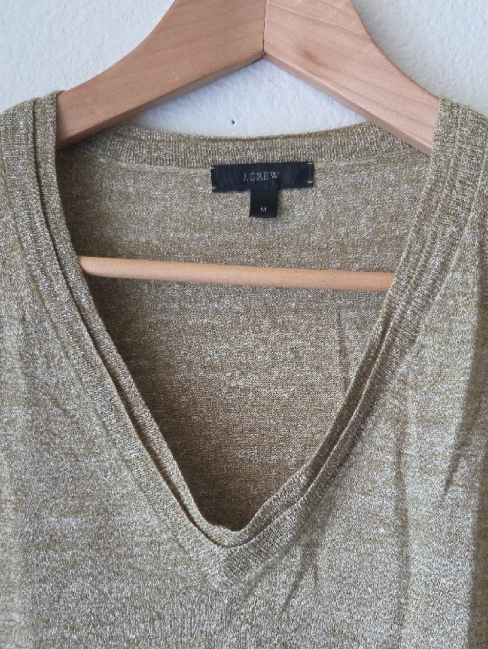 J. Crew Merino Wool Linen Blend V-Neck Sweater Light Tan Green Heathered Sz M - Picture 3 of 12